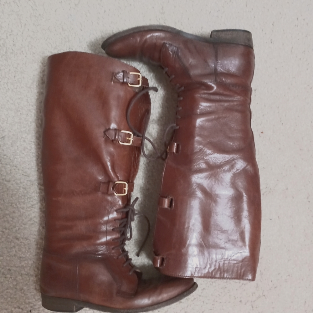 Authentic Burberry Tall leather boots 5.5
